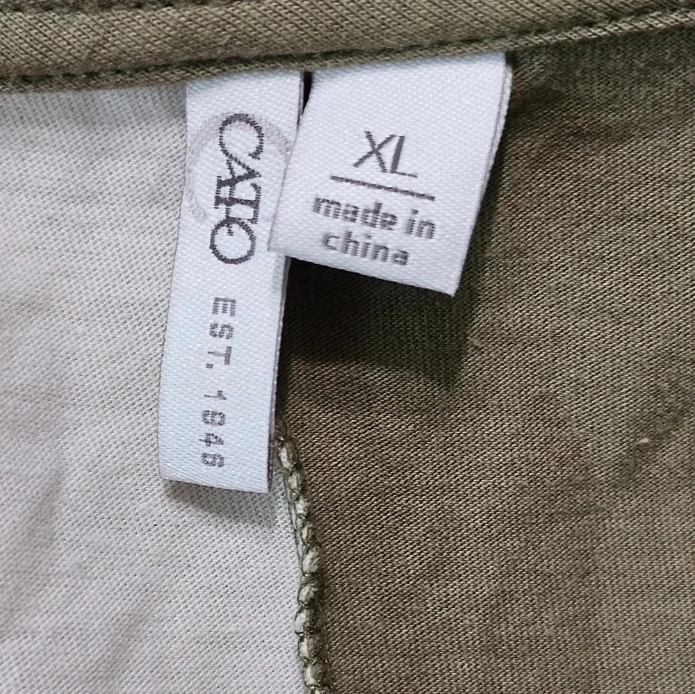 Cato Women’s XL Olive Beige Graphic Tee Leopard Sunflower Boho Y2K Oversized - Picture 5 of 8